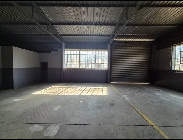 440M² WAREHOUSE TO LET IN WADEVILLE